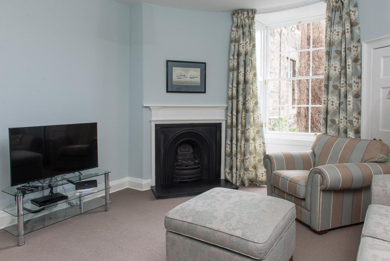Gorgeous 3-bedroom Apartament Edynburg